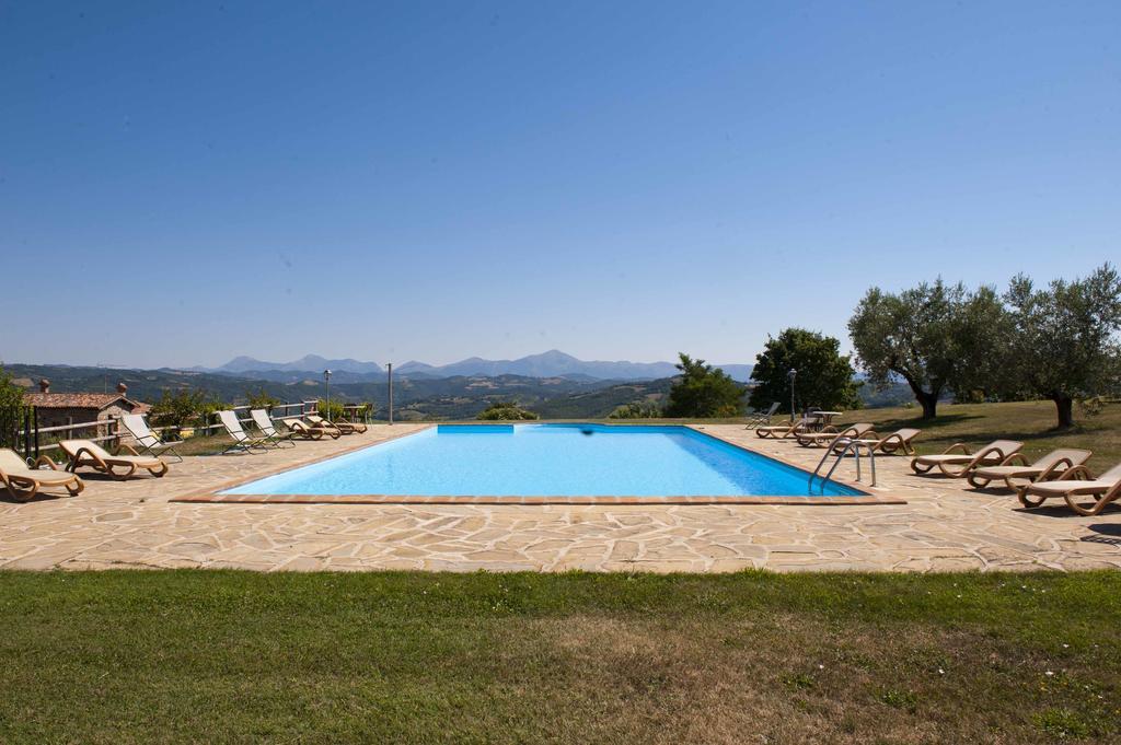 Agriturismo Tenuta Di Biscina Εξωτερικό φωτογραφία