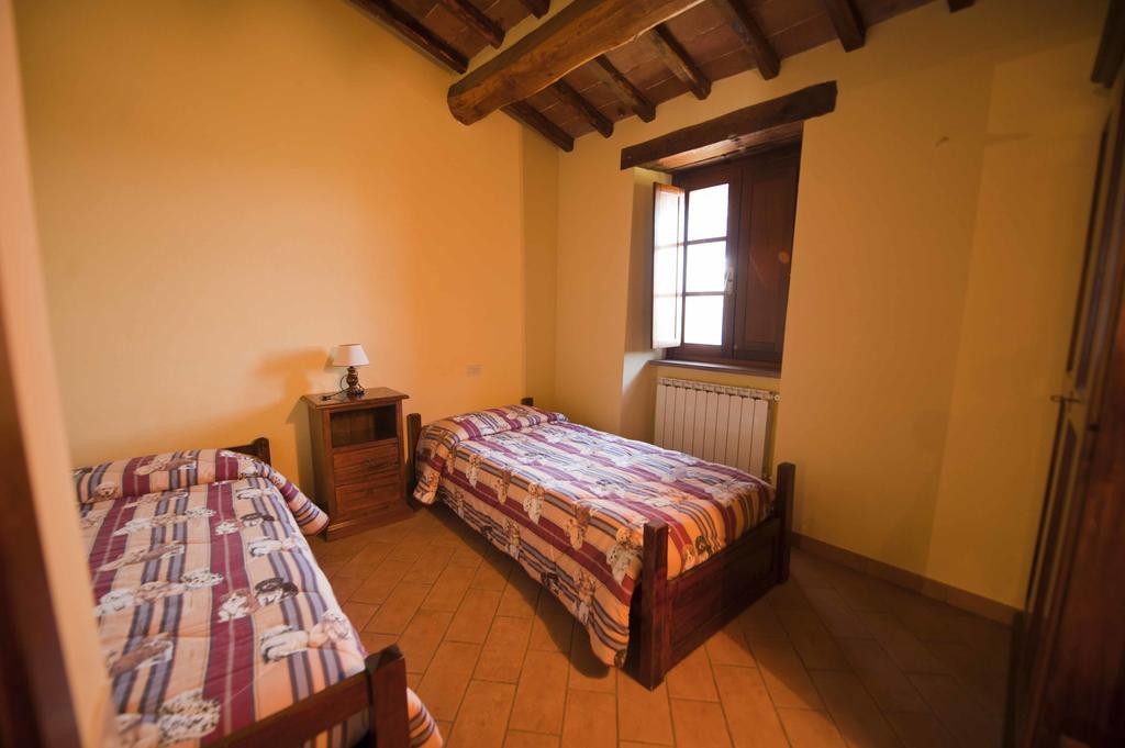 Agriturismo Tenuta Di Biscina Δωμάτιο φωτογραφία