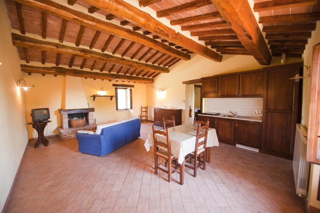 Agriturismo Tenuta Di Biscina Δωμάτιο φωτογραφία