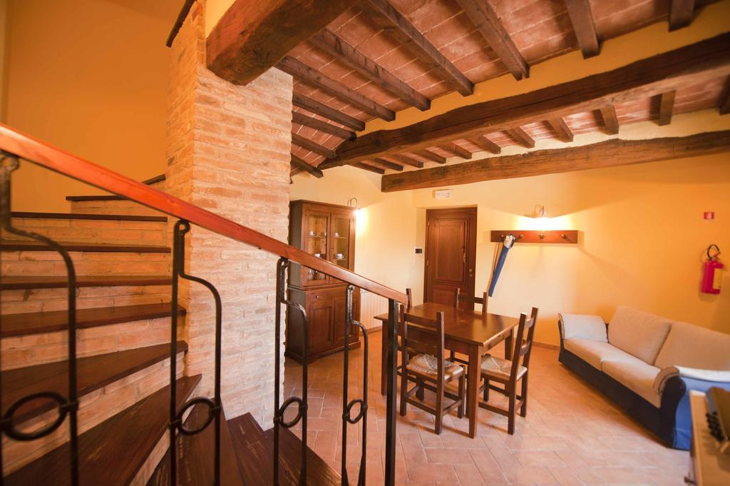 Agriturismo Tenuta Di Biscina Δωμάτιο φωτογραφία