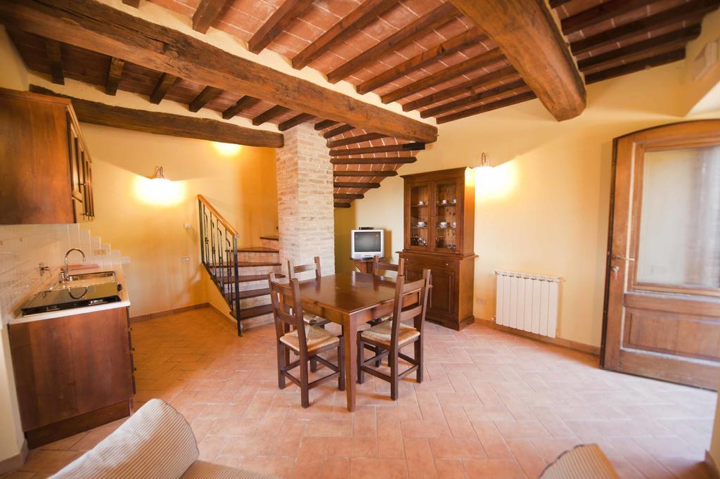 Agriturismo Tenuta Di Biscina Δωμάτιο φωτογραφία