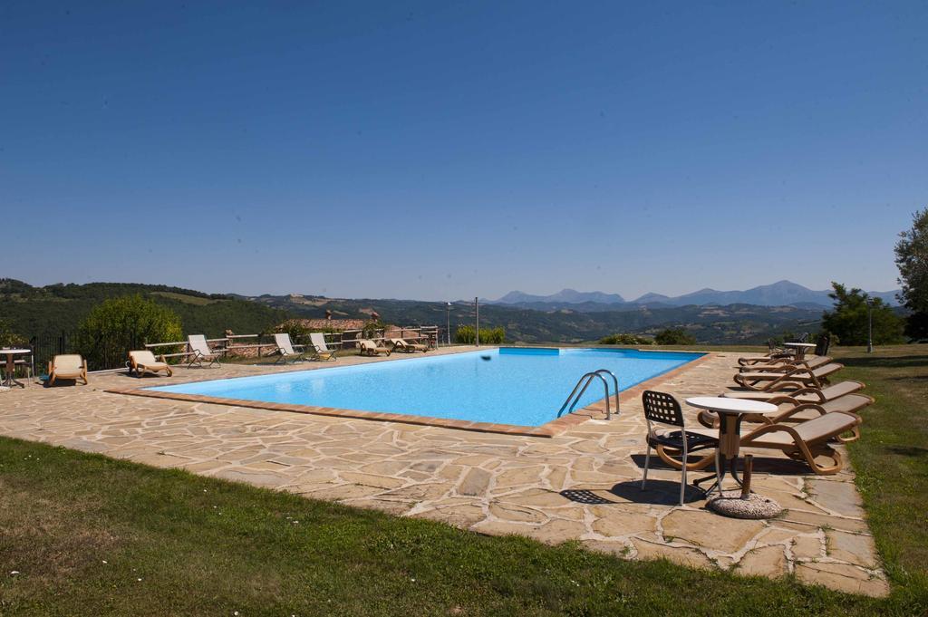 Agriturismo Tenuta Di Biscina Δωμάτιο φωτογραφία