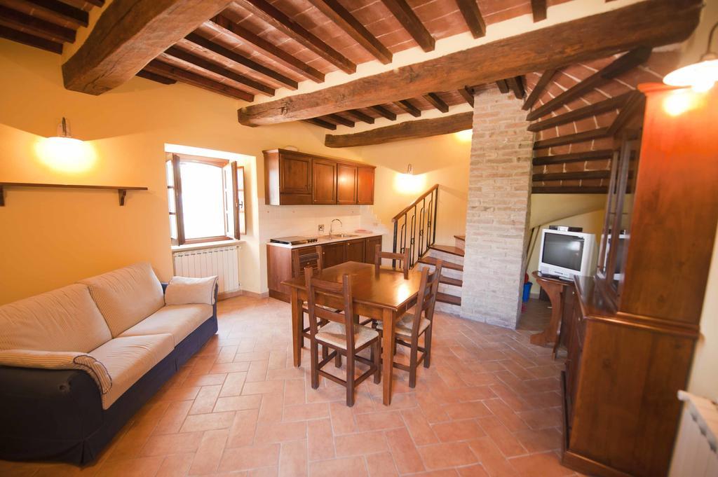 Agriturismo Tenuta Di Biscina Δωμάτιο φωτογραφία